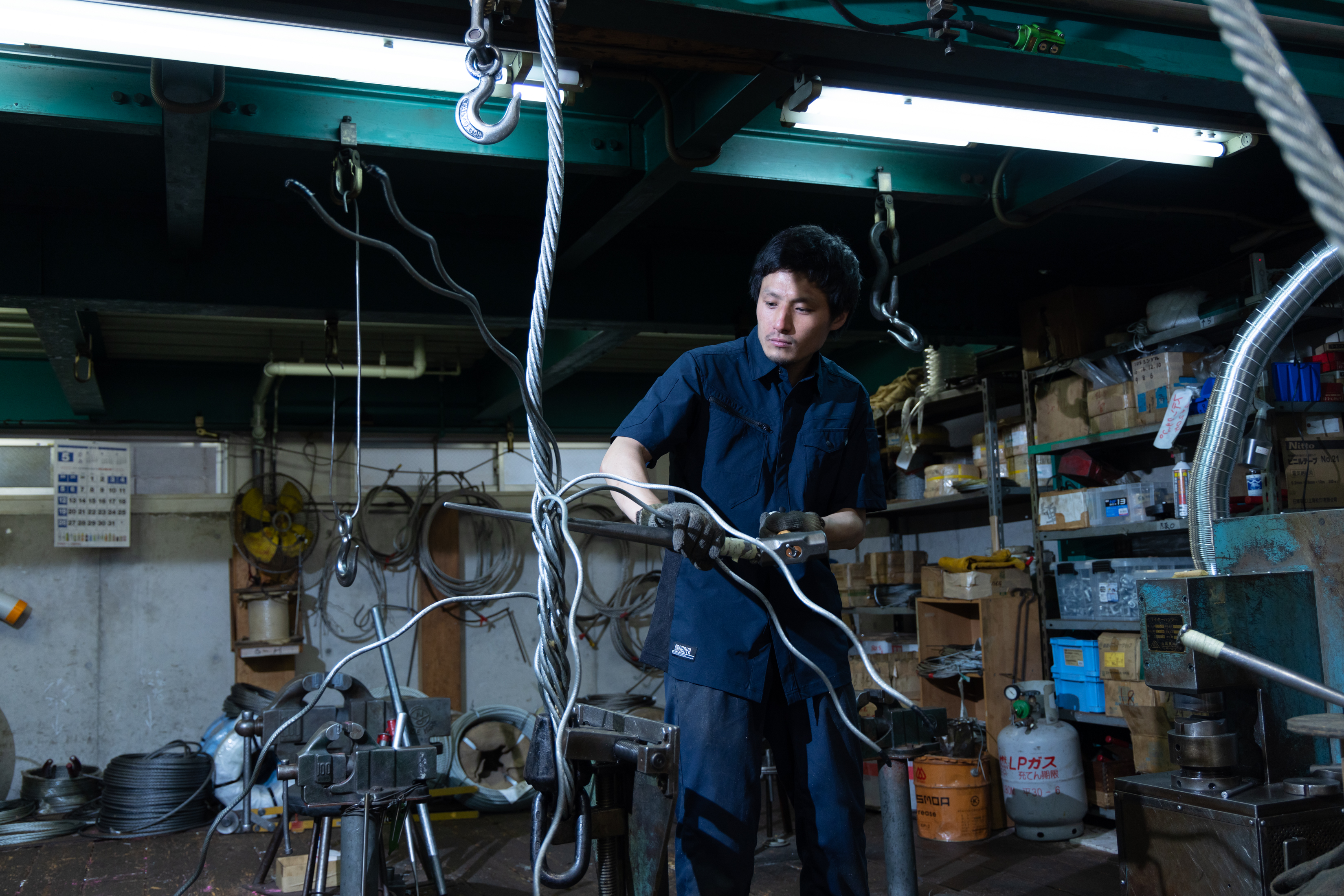 ワイヤーロープの作業風景